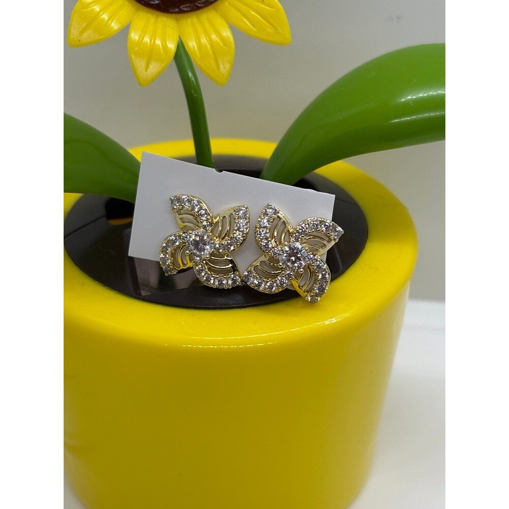 earrings - Picture 7 of 11